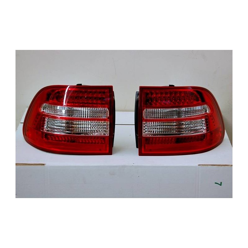 FANALI POSTERIORI PORSCHE CAYENNE '03 LED RED