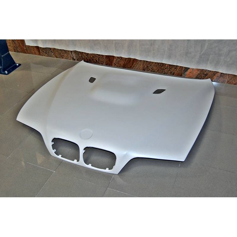 Capó Fibra BMW E39 96-02 Con Toma M3