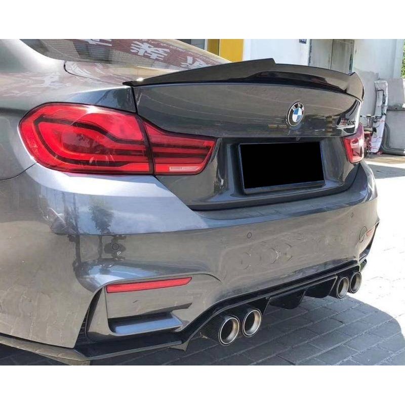 Body Kit BMW F80 M3 Glossy Black Look CS