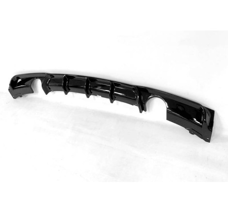 Difusor Trasero BMW F30 / F31 Look M Performance 2 Salidas Brillante Negro