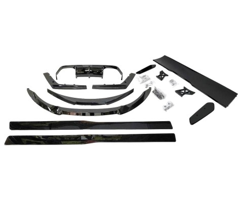 Kit Estetici BMW F82 / F83 M4 Nero lucido Look CS / GTS