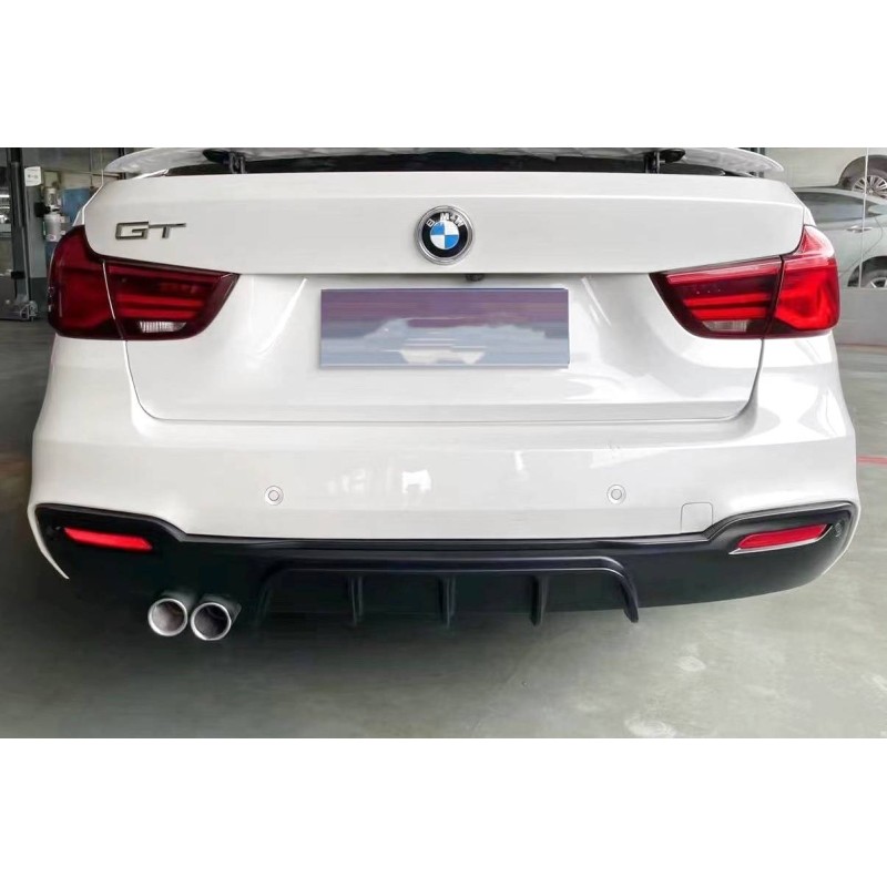 Diffusore Posteriore BMW F34 GT 2 semplici uscite Nero lucido