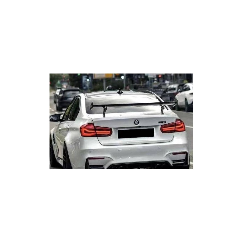 Aileron Carbone BMW F82 M4 Coupe 14-17 Look GTS