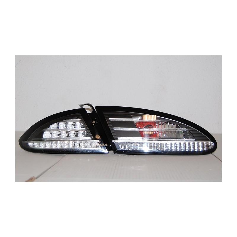 Pilotos Traseros Seat Leon '05-'08 Led Black/Chrome Intermitente Led