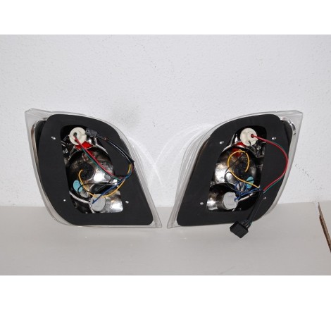 Pilotos Traseros Ford Fiesta '89