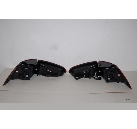 Pilotes arrières VOLKSWAGEN GOLF 7 13 LED RED CARDNA