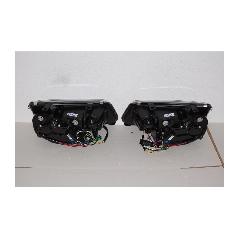 Faros Delanteros Luz De Dia Volkswagen Bora/Jetta 4 '99 Black