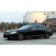 W221