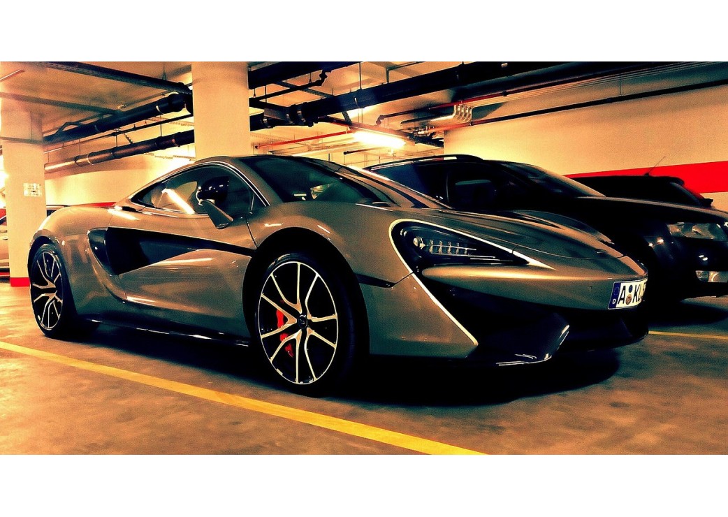 Las 5 mejoras de carrocería más populares para coches deportivos: del estilo racing a los mejores paragolpes deportivos